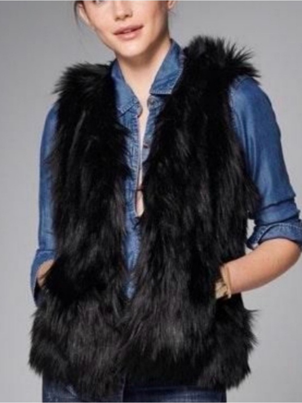 Abercrombie & Fitch Black Faux Fur Vest